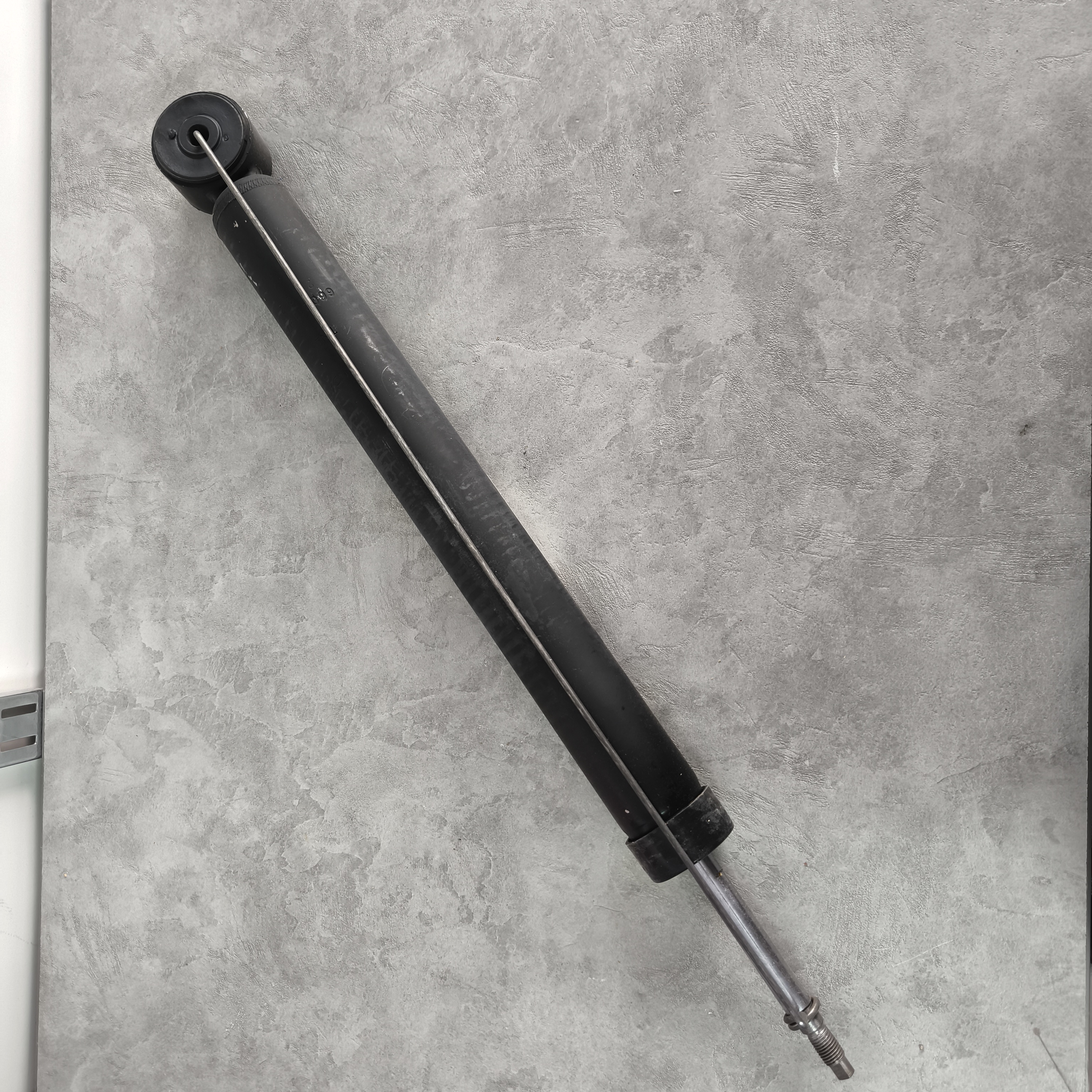 کمک عقب خودرو شاهین اصلی